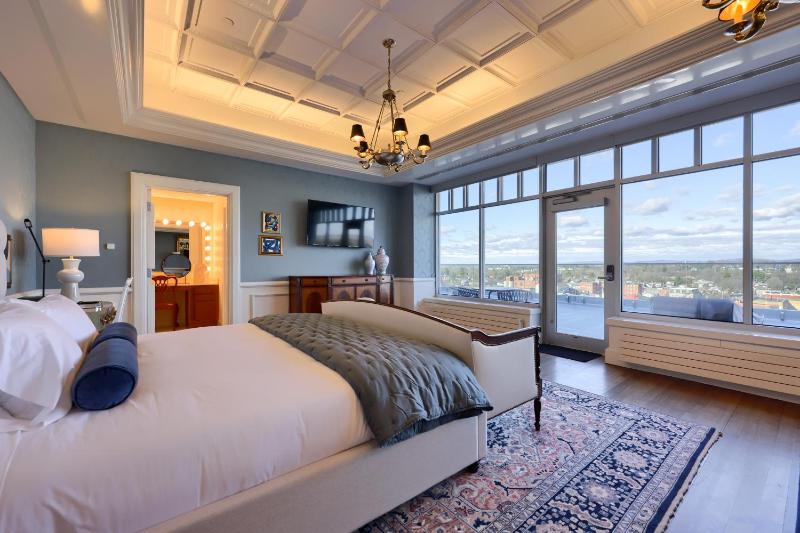 Suite with Terrace image 1