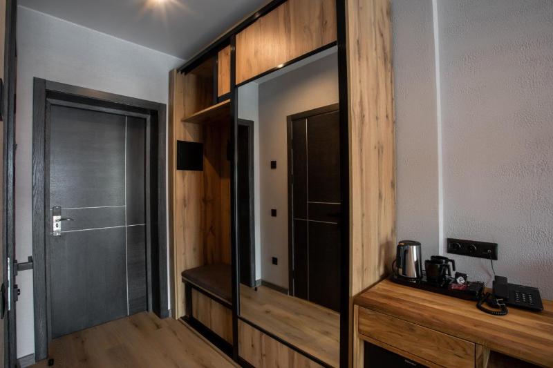 Standard Double or Twin Room with Spa Access image 4
