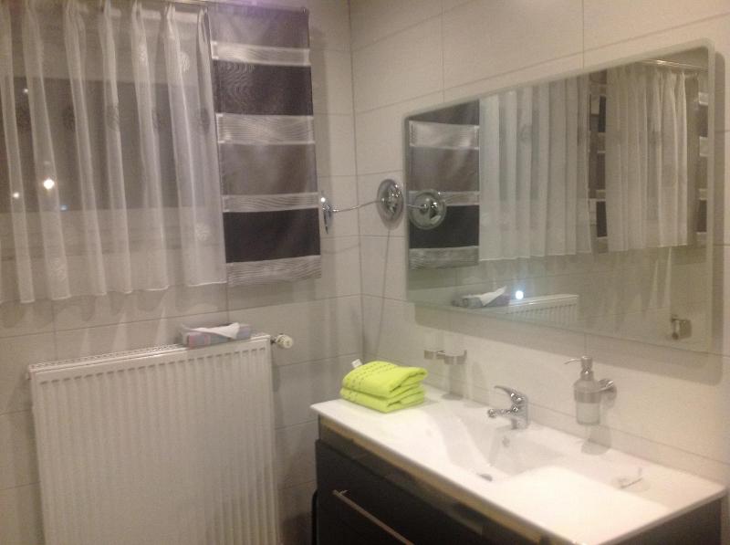 Deluxe Room image 2