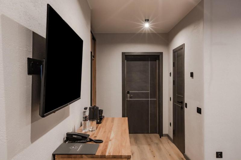 Suite with Spa Access image 4