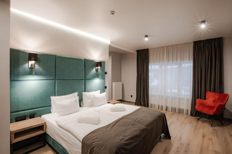 Suite with Spa Access image 1