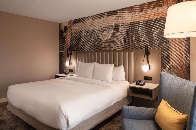 King Room image 4