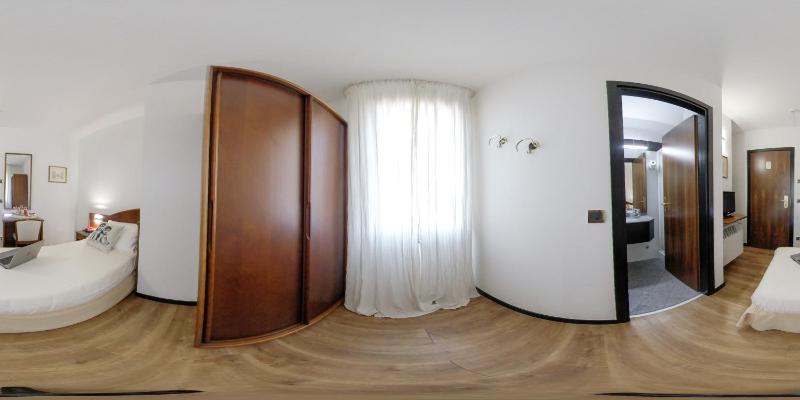 Small Single Room image 1