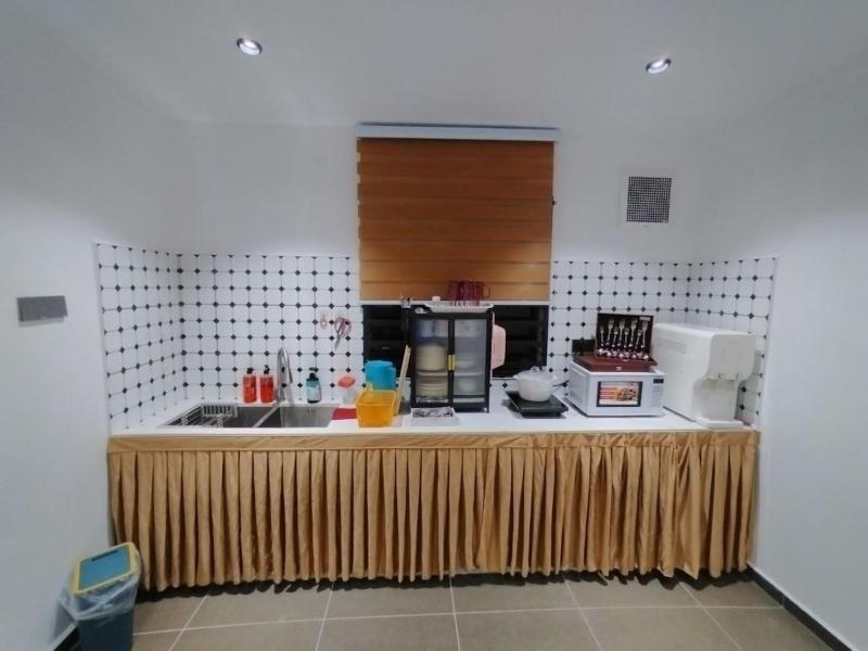 D'Laman Santai 17Pax 5R4B (Near TC Beach) - image 13