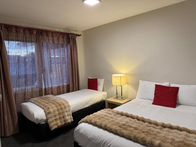 Abbey Motor Lodge - image 34