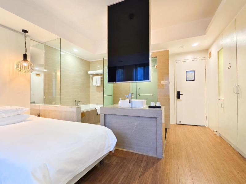 Xiamen Gulangyu Heitan Hotel - image 41