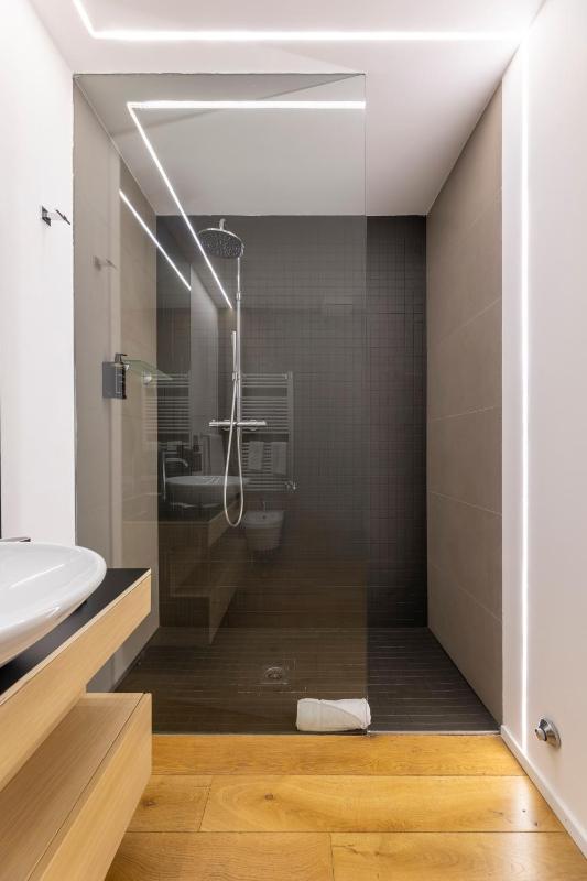 Economy Double or Twin Room image 2