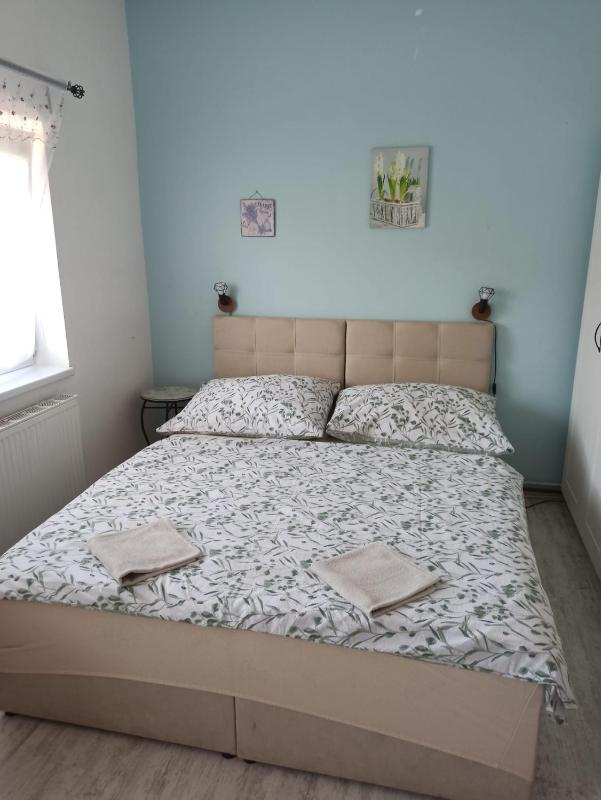 Triple Room with Private Bathroom image 4