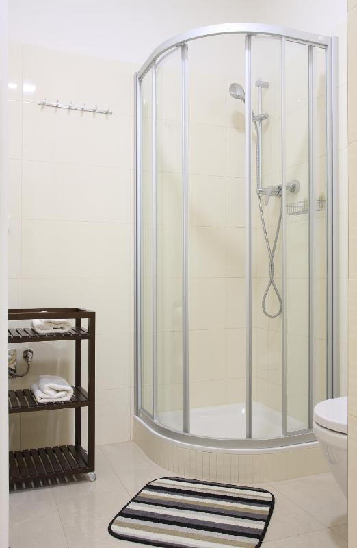 Family Suite (2 Adults + 2 Children) image 2