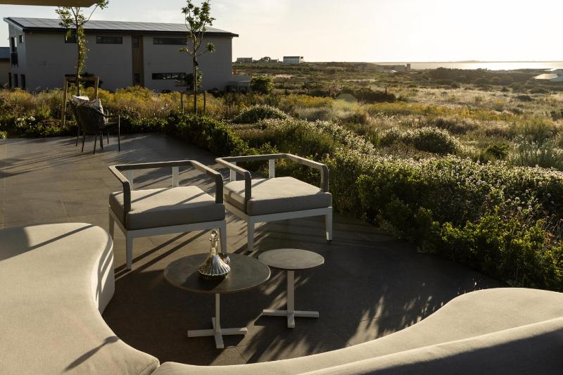 Benguela Cove - Milk and Honey - image 10