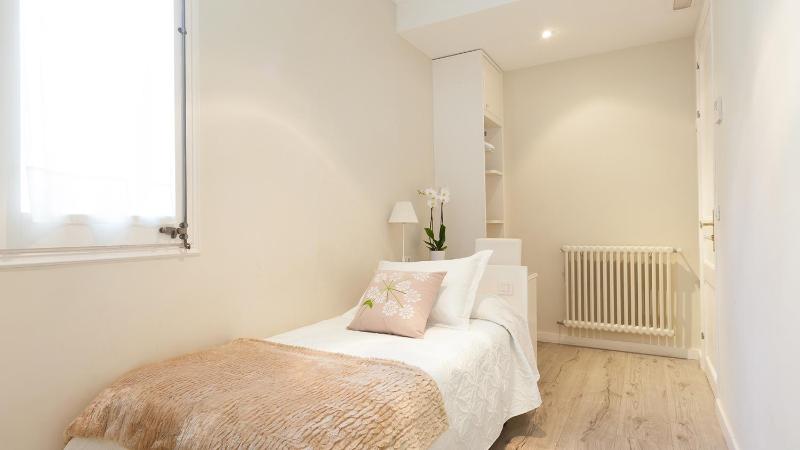 Standard Single Room image 1