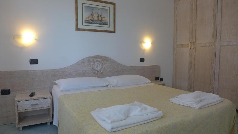 Superior Two-Bedroom Apartment with Sea View image 4