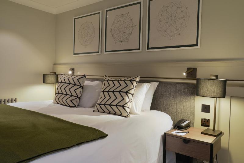 Deluxe Double Room image 4