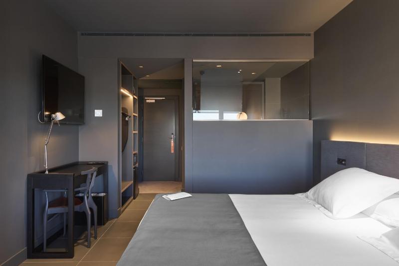 Special Offer - Double Room with Massage image 3