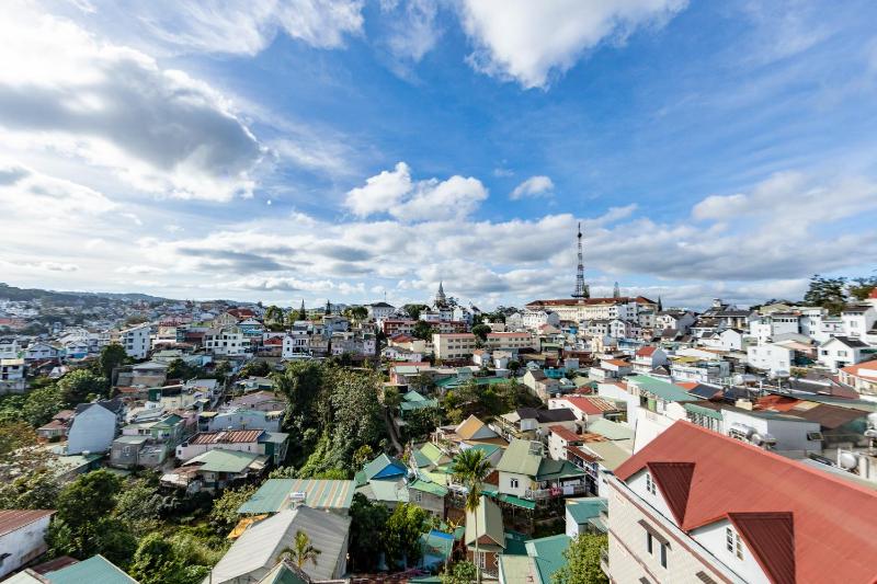 Hùng Phong Hotel - Near Dalat Market - image 39