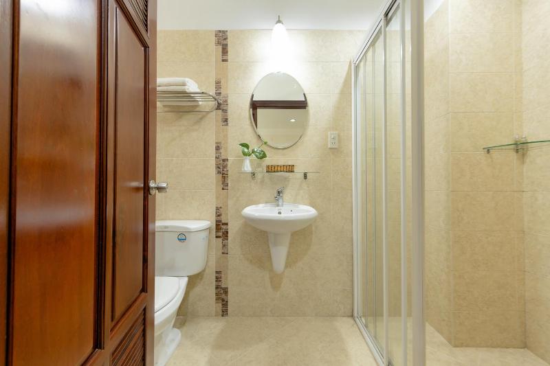 Hùng Phong Hotel - Near Dalat Market - image 45
