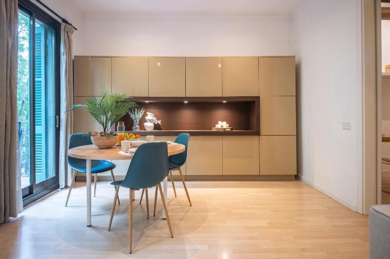 One Bedroom Apartment in Carrer Aragó - image 12