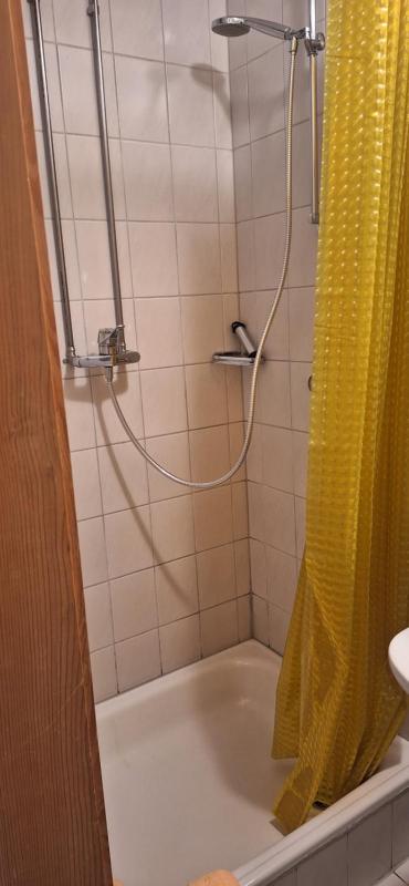 Single Room image 3