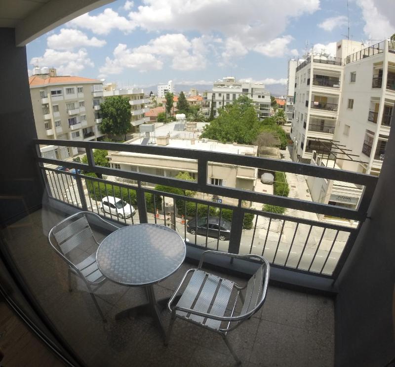 Single Room with Balcony image 4