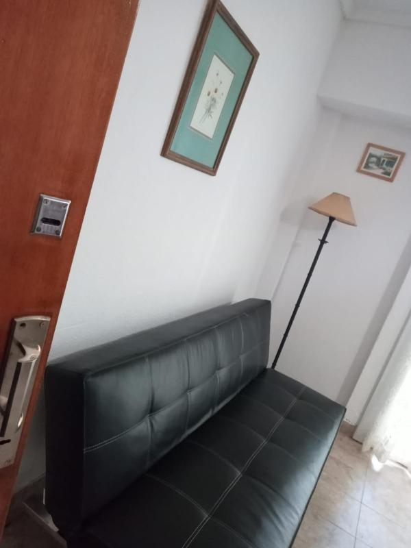 Dpto con cochera - Barrio La Perla - image 2