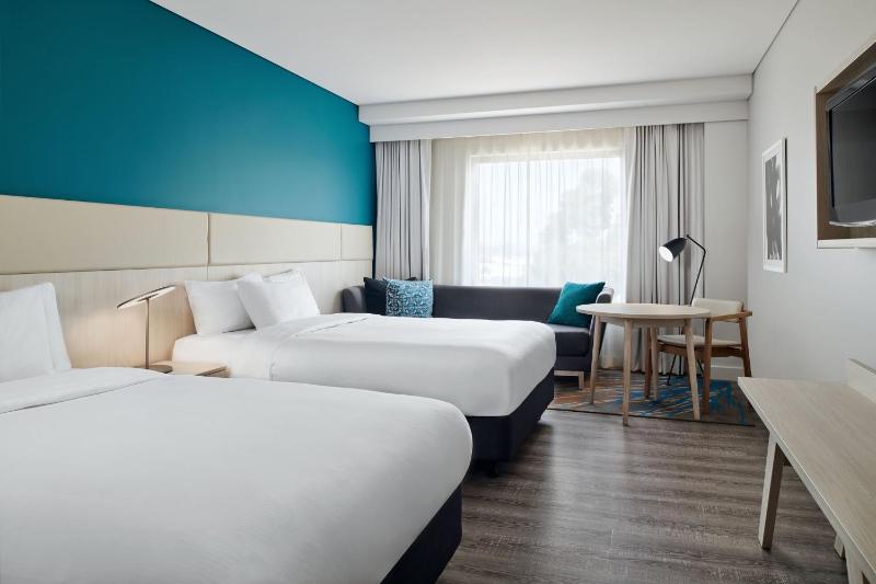 Standard Double Room with Two Double Beds image 2