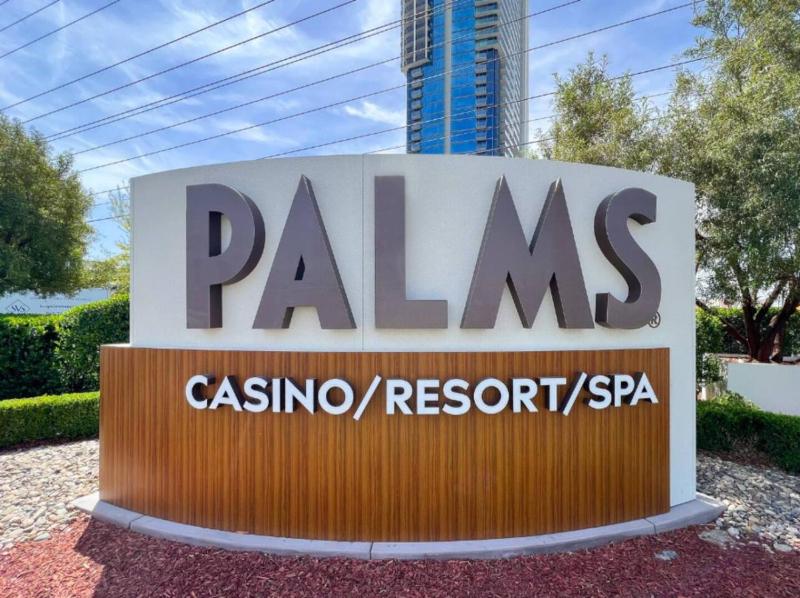 The Adele Palazzo Suite at Palms Place - image 6