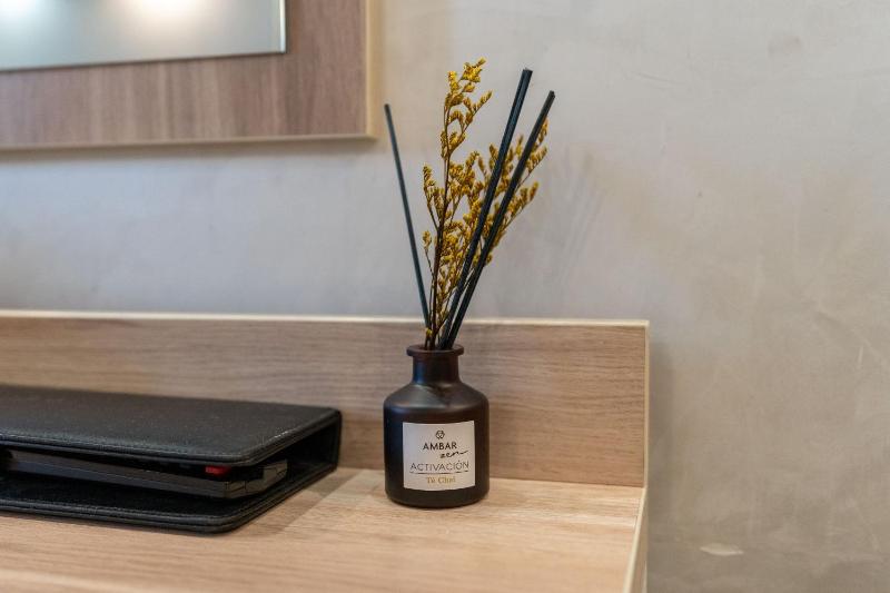 Standard Triple Room image 2