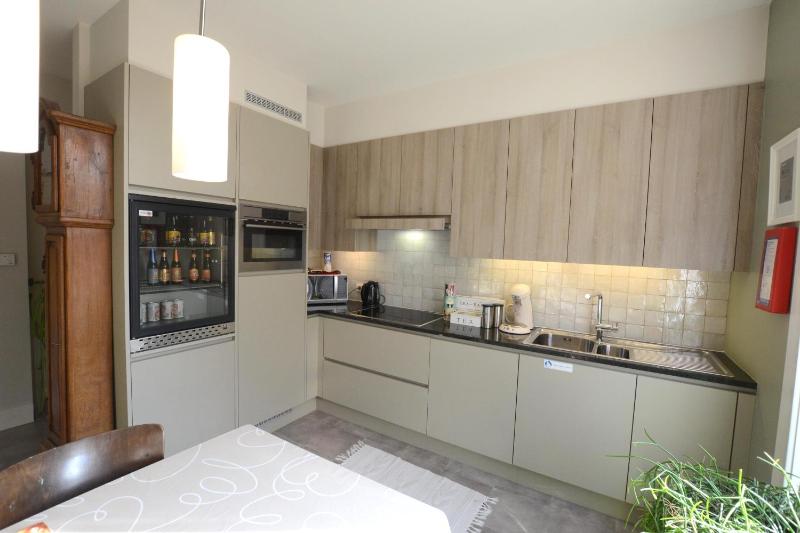 Double Room with Balcony image 1