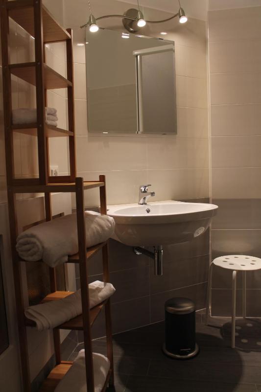 Double Room with Private Bathroom image 4