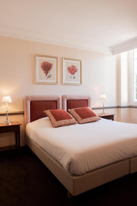 Charming Double Room image 2