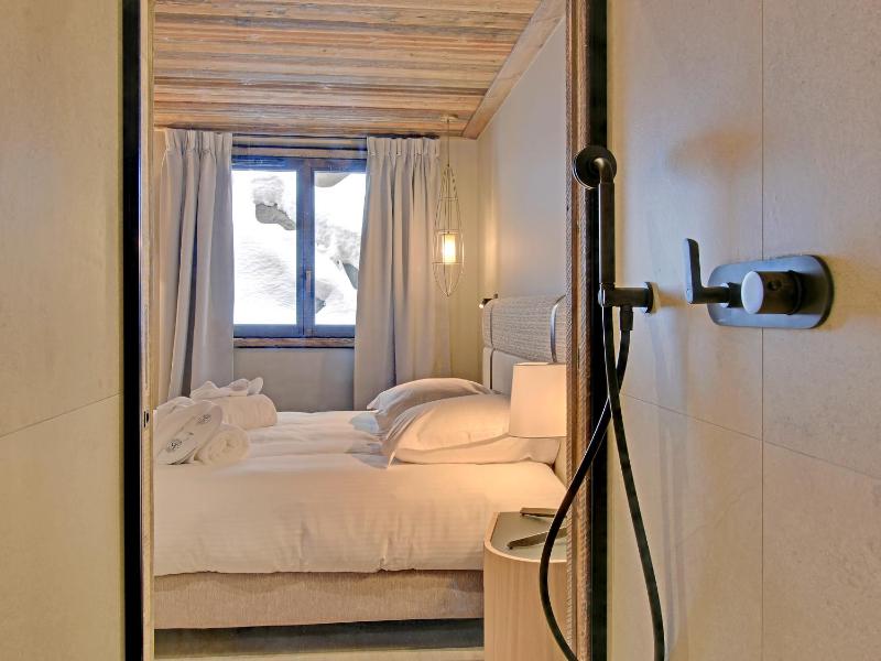 Duplex de Prestige 6 Chambres Route du Belvédère Skis aux Pieds Jacuzzi & Parking Privé - FR-1-613-8 - image 16