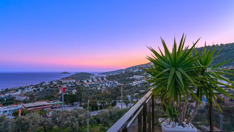 Kalkan 3 Bedroom Apartment - Seaview and Private Pool - image 3