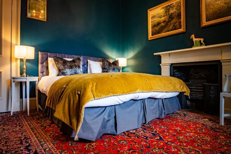 Deluxe Double or Twin Room with Garden View image 1
