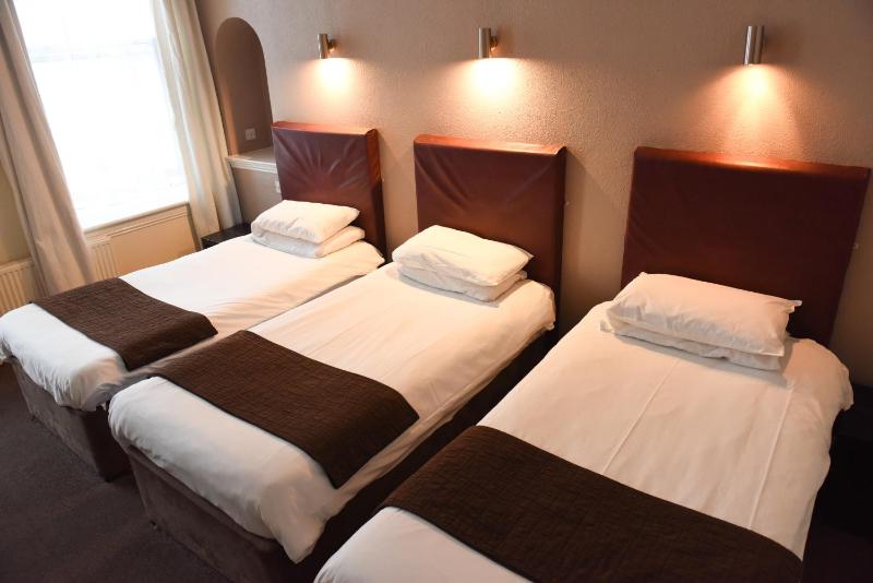 Triple Room image 1