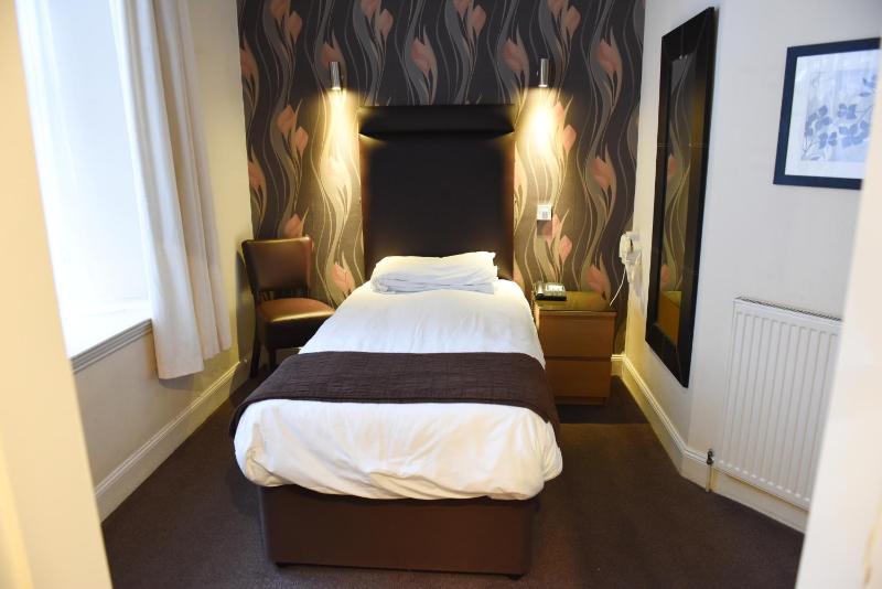 Single Room image 3