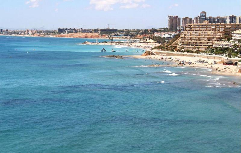 2 Bedroom Amazing Apartment In Torrevieja - image 7