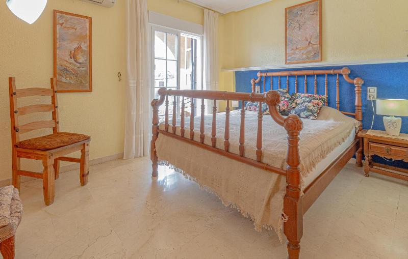 2 Bedroom Amazing Apartment In Torrevieja - image 16