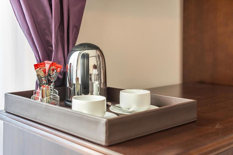 Standard Double Room with Balcony image 4