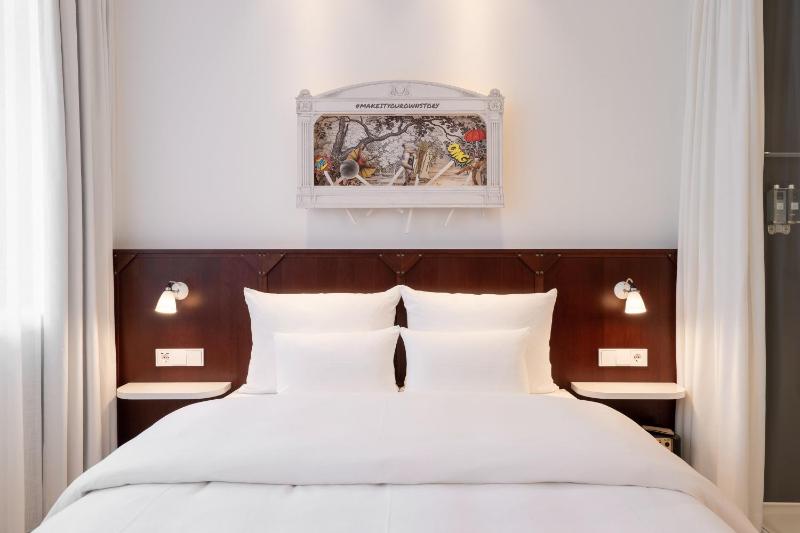 Cosy Room image 3