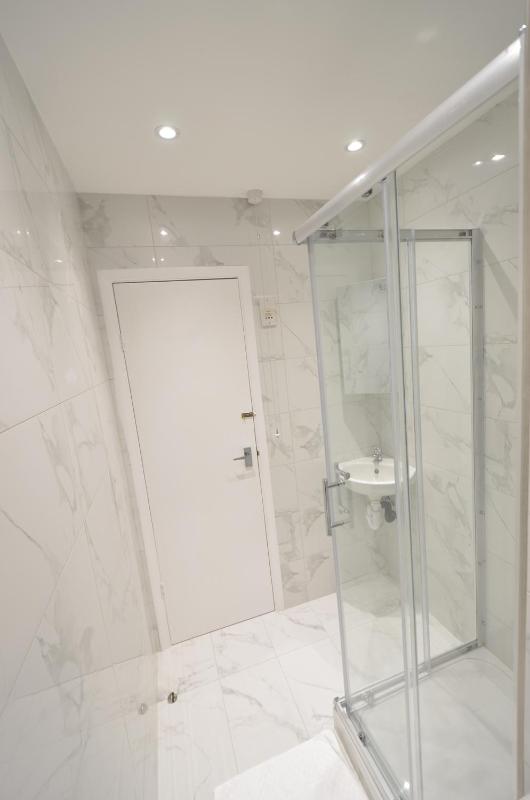 Executive Triple Room image 2