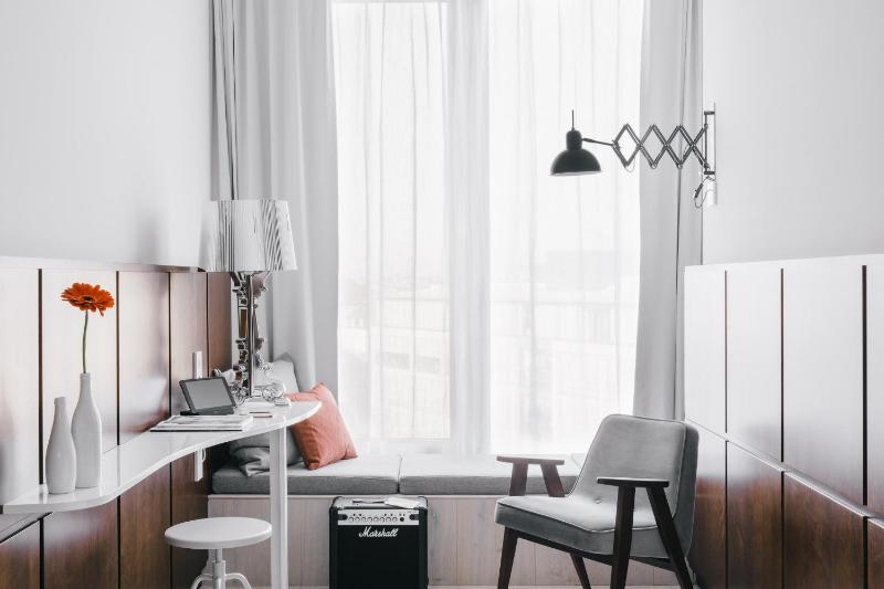 Lovely Room image 4