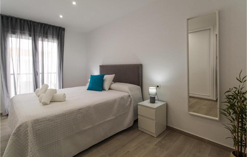 3 Bedroom Awesome Apartment In Benajarafe - image 18