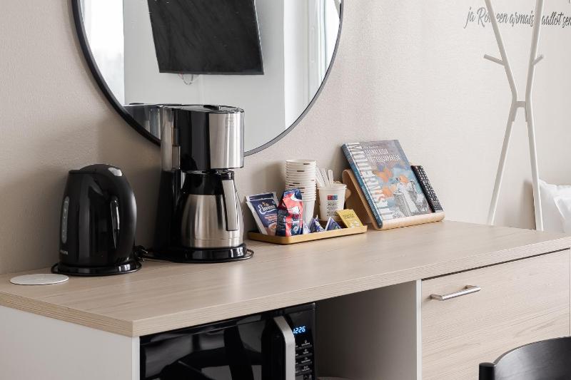 One-Bedroom Apartment image 3