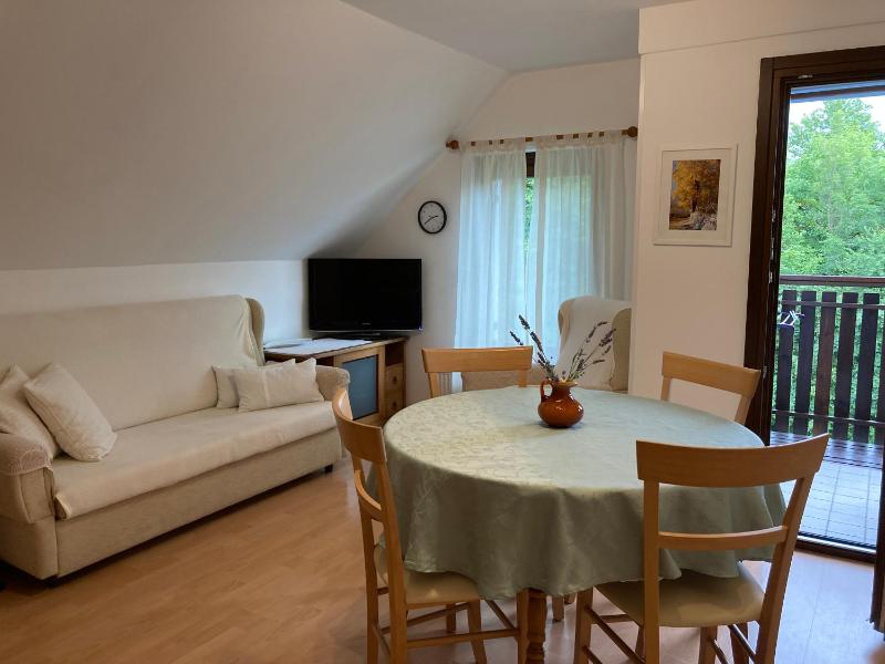 Apartment with Mountain View image 3