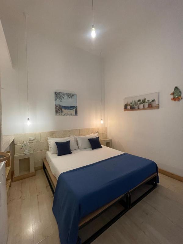 Deluxe Double Room image 4