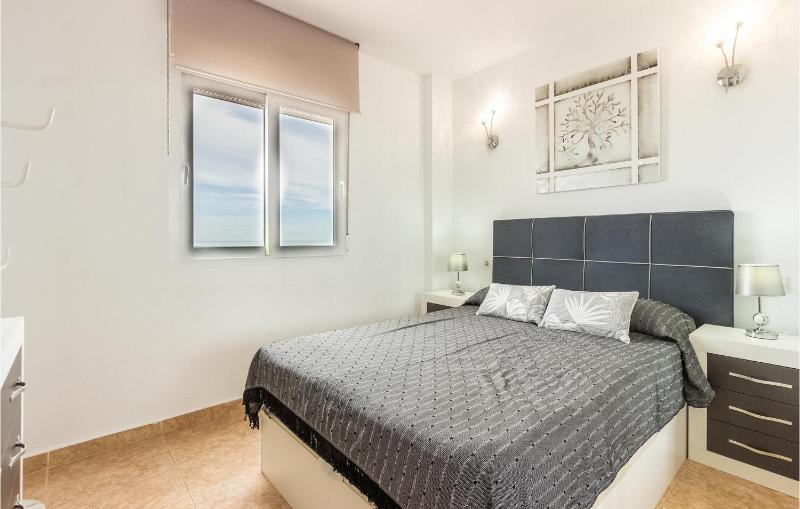Awesome Apartment In Torrevieja With Wifi - image 16
