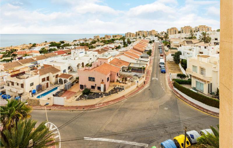 Awesome Apartment In Torrevieja With Wifi - image 13