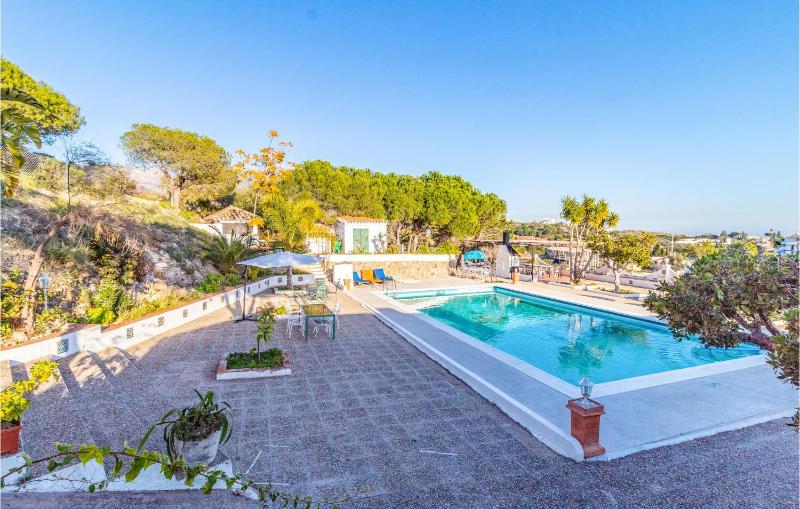 Awesome Home In Mijas - image 12