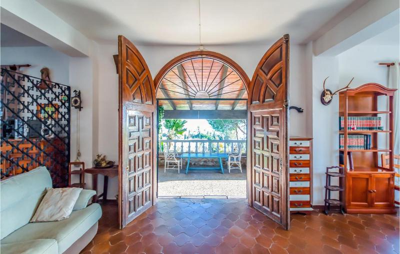 Awesome Home In Mijas - image 24