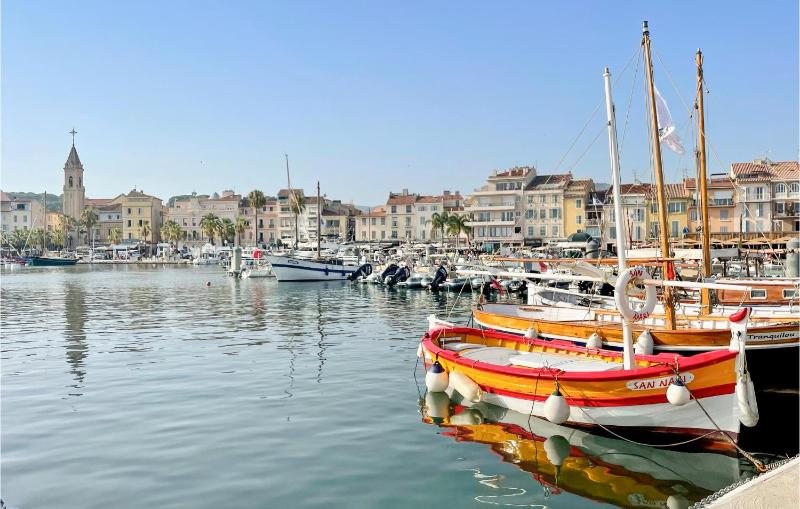 Amazing Home In Sanary-Sur-Mer With Wifi - image 17